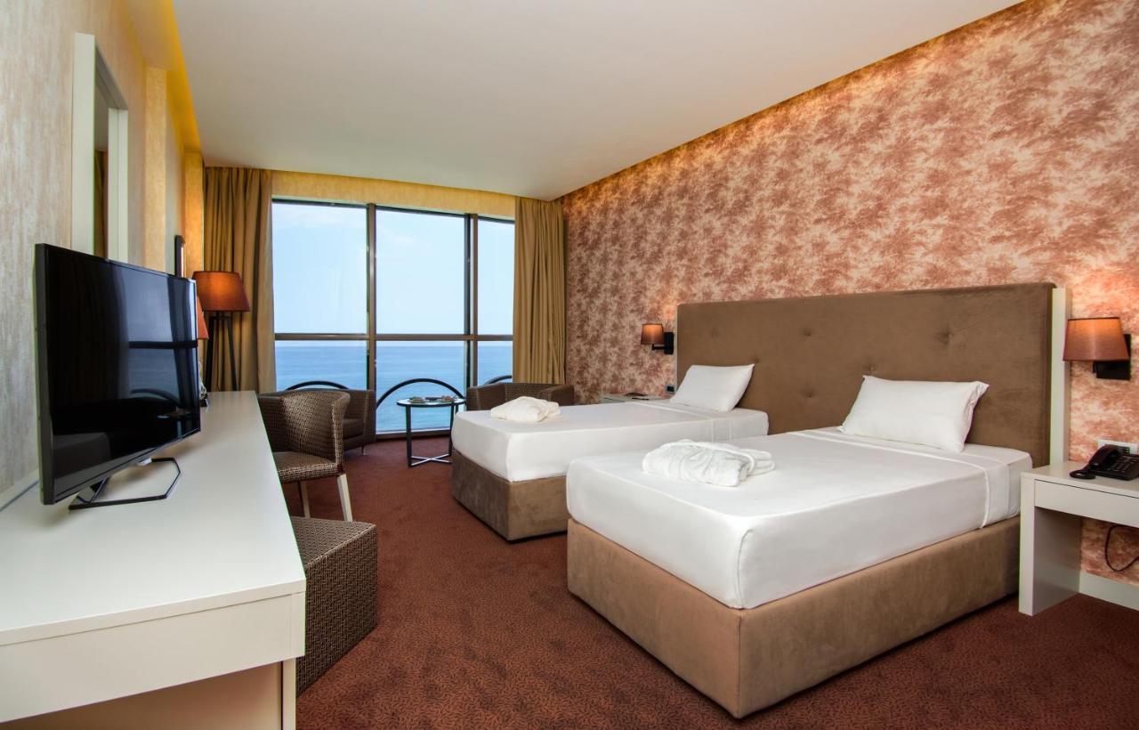 The Grand Gloria Hotel Batumi Exterior foto